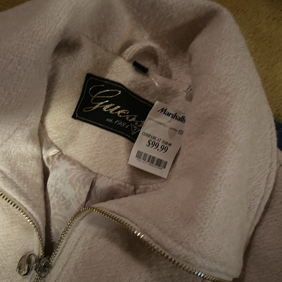 NWT cream colored jacket by Guess - Picture 2 of 6